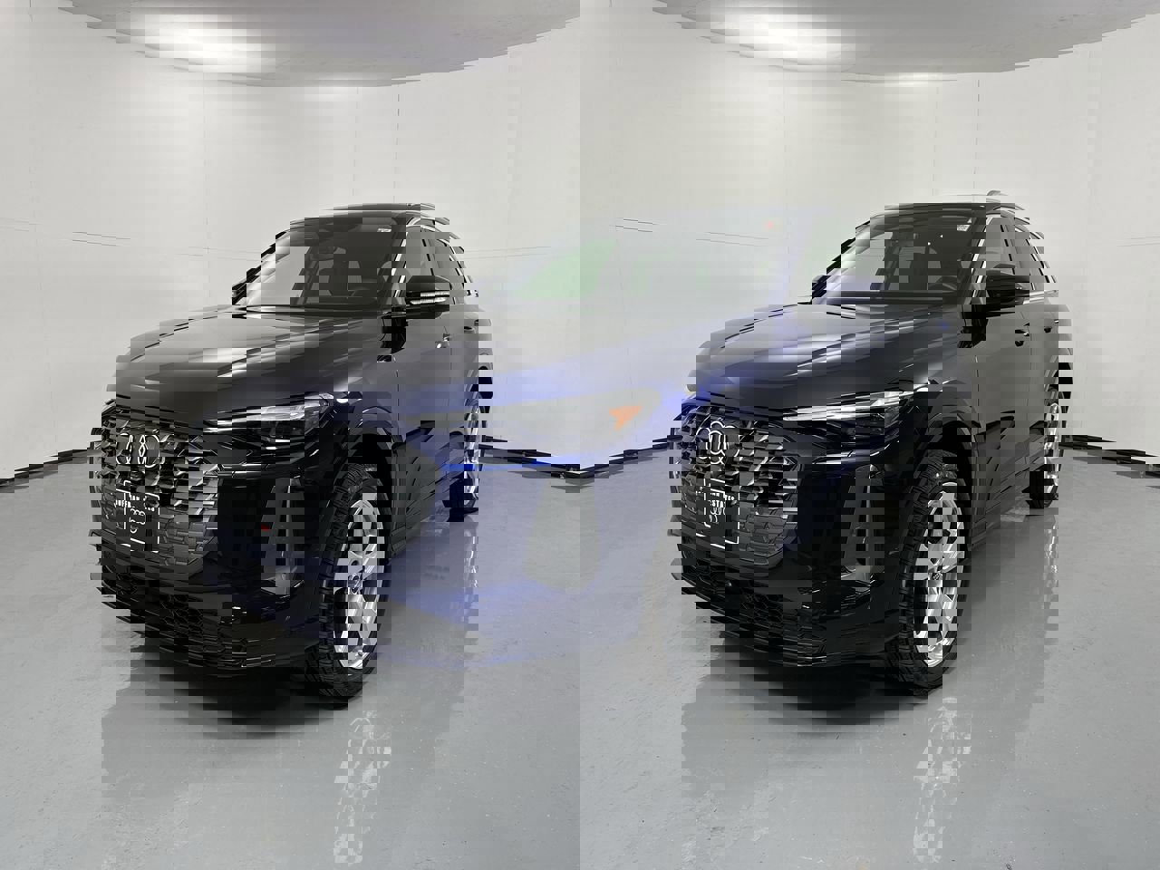 Used 2025 Audi Q5 Premium Plus w/ Premium Plus image 30