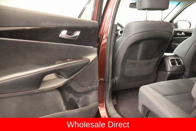 Used 2020 Kia Sorento LX AWD/4WD image 26