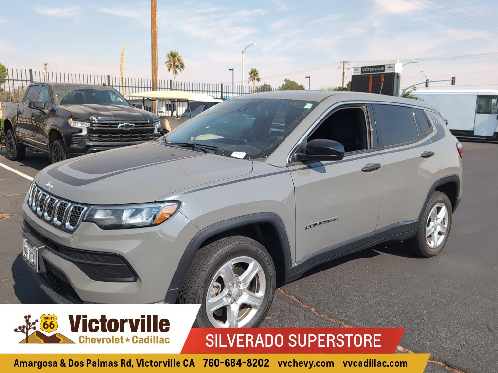 Used 2023 Jeep Compass Sport w/ Mopar Graphics Package
