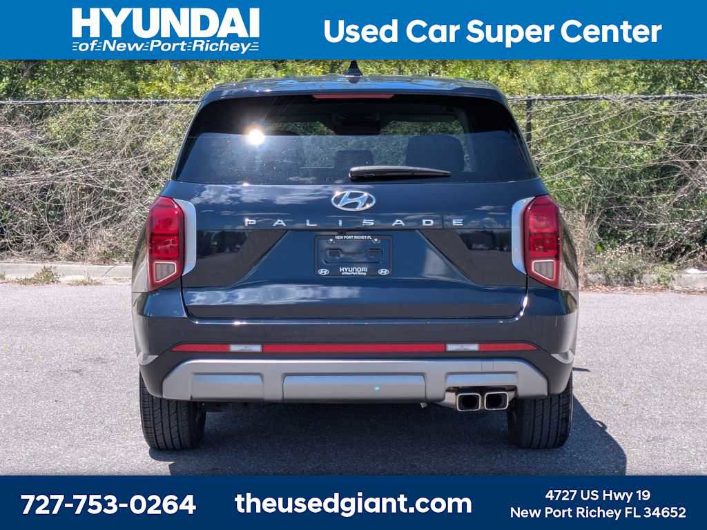 Used 2025 Hyundai Palisade SE FWD image 4