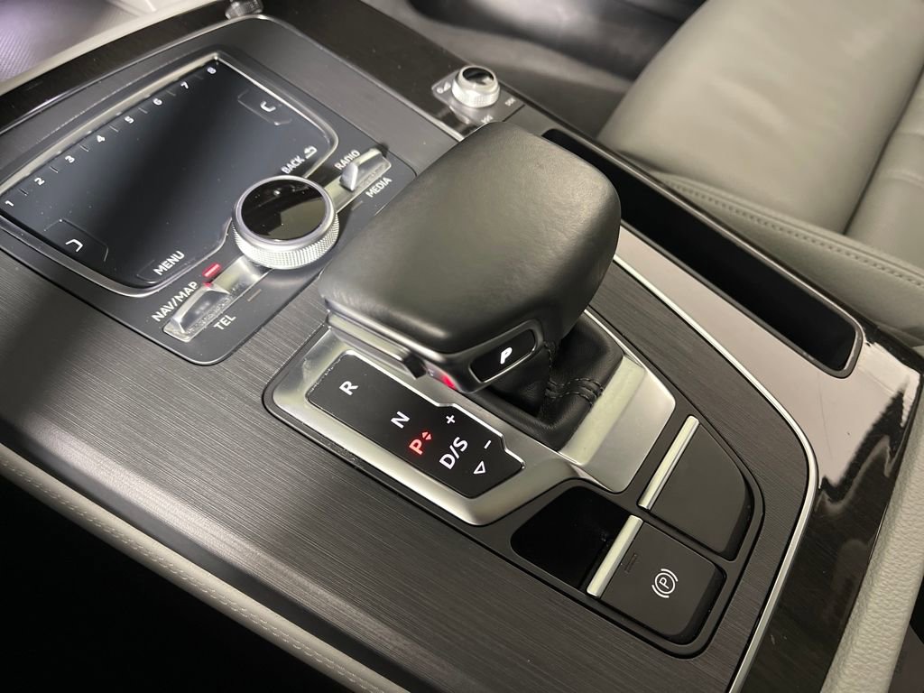 Used 2020 Audi Q5 Prestige image 22