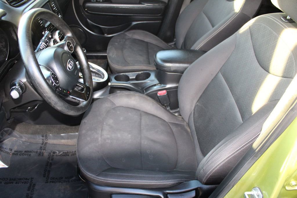 Used 2017 Kia Soul w/ Convenience Package image 14