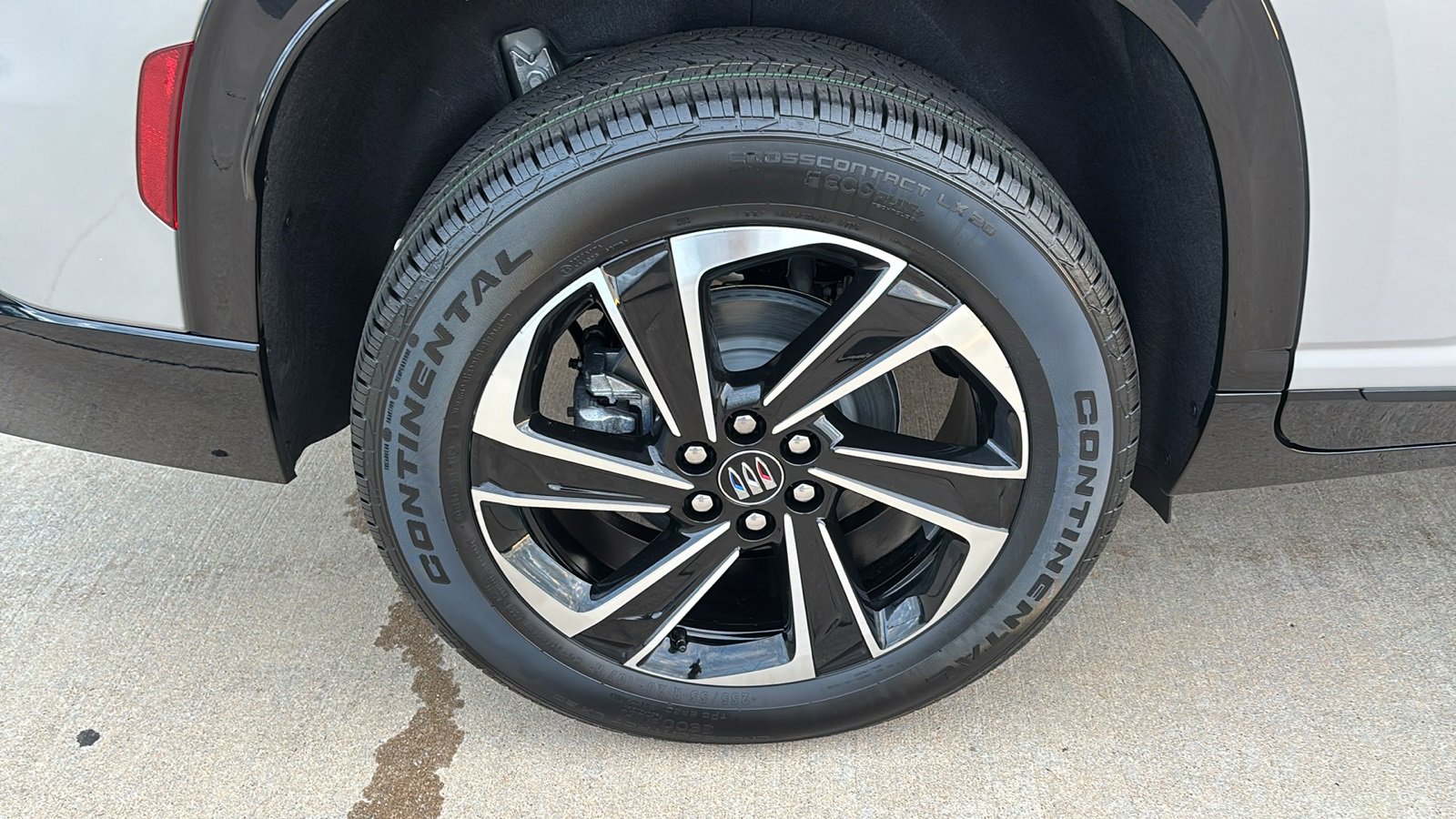 New 2026 Buick Enclave Sport Touring w/ Power Package image 11