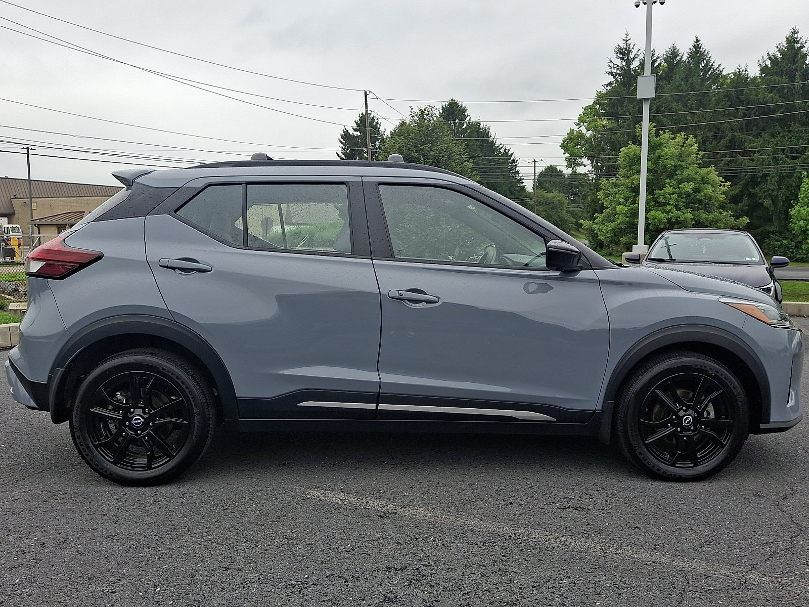 Certified 2024 Nissan Kicks SR w/ SR Premium Package FWD image 7