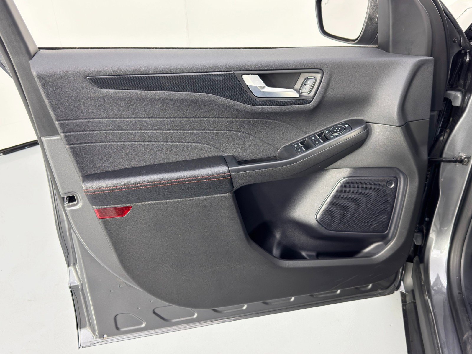 Used 2024 Ford Escape ST-Line Select w/ Tech Pack #1 image 35