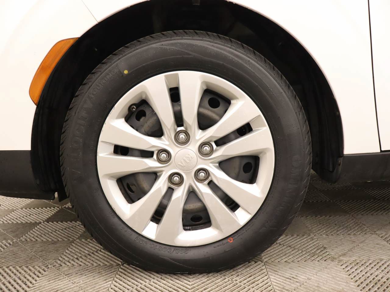 Used 2021 Kia Soul LX FWD image 6