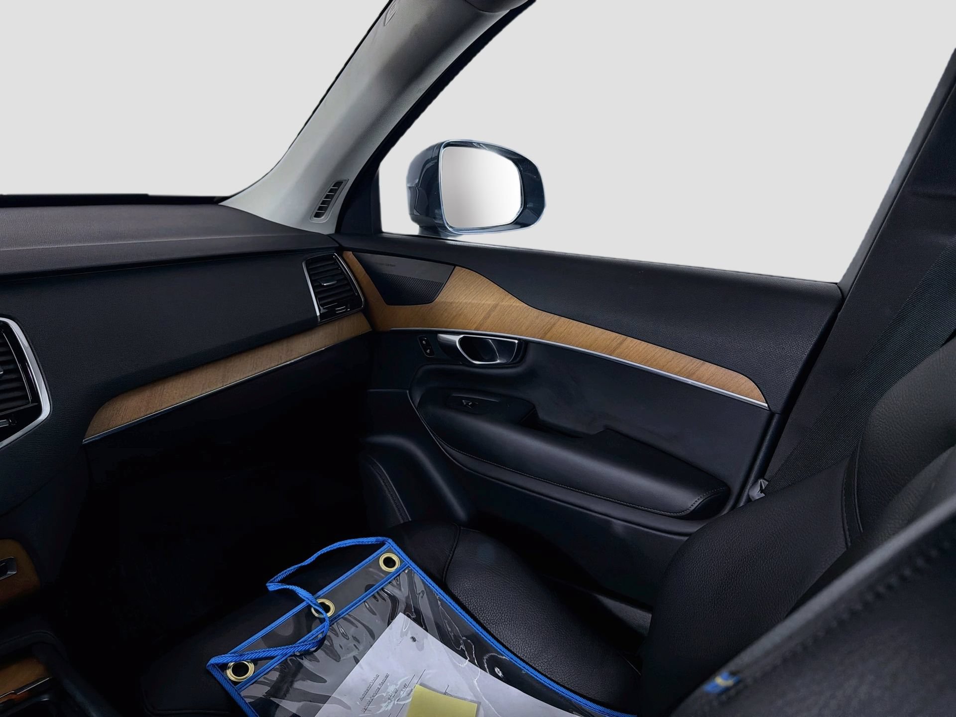 Certified 2023 Volvo XC90 B6 Plus w/ Protection Package Premier AWD/4WD image 25
