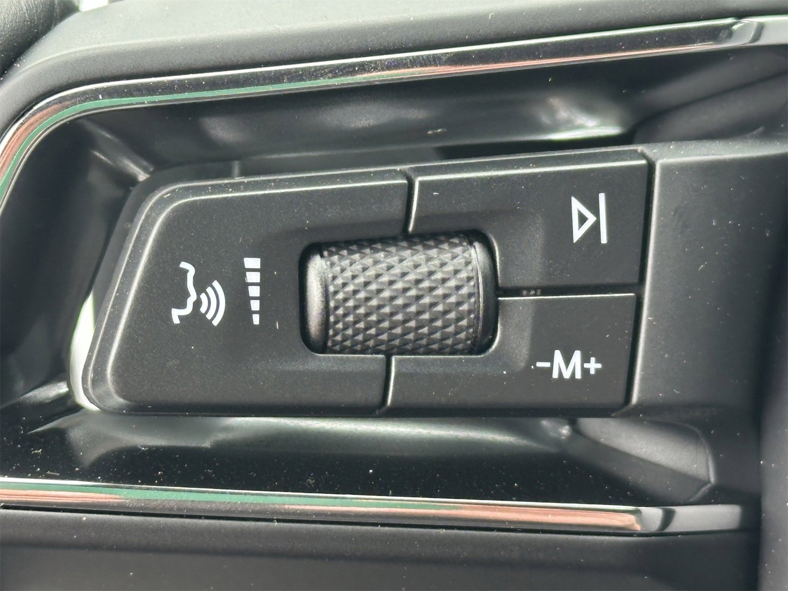 New 2026 Porsche Macan S image 26