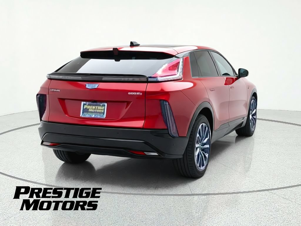 Used 2024 Cadillac Lyriq Sport AWD/4WD image 7