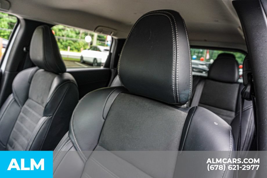 Used 2025 Mitsubishi Outlander SE FWD image 17