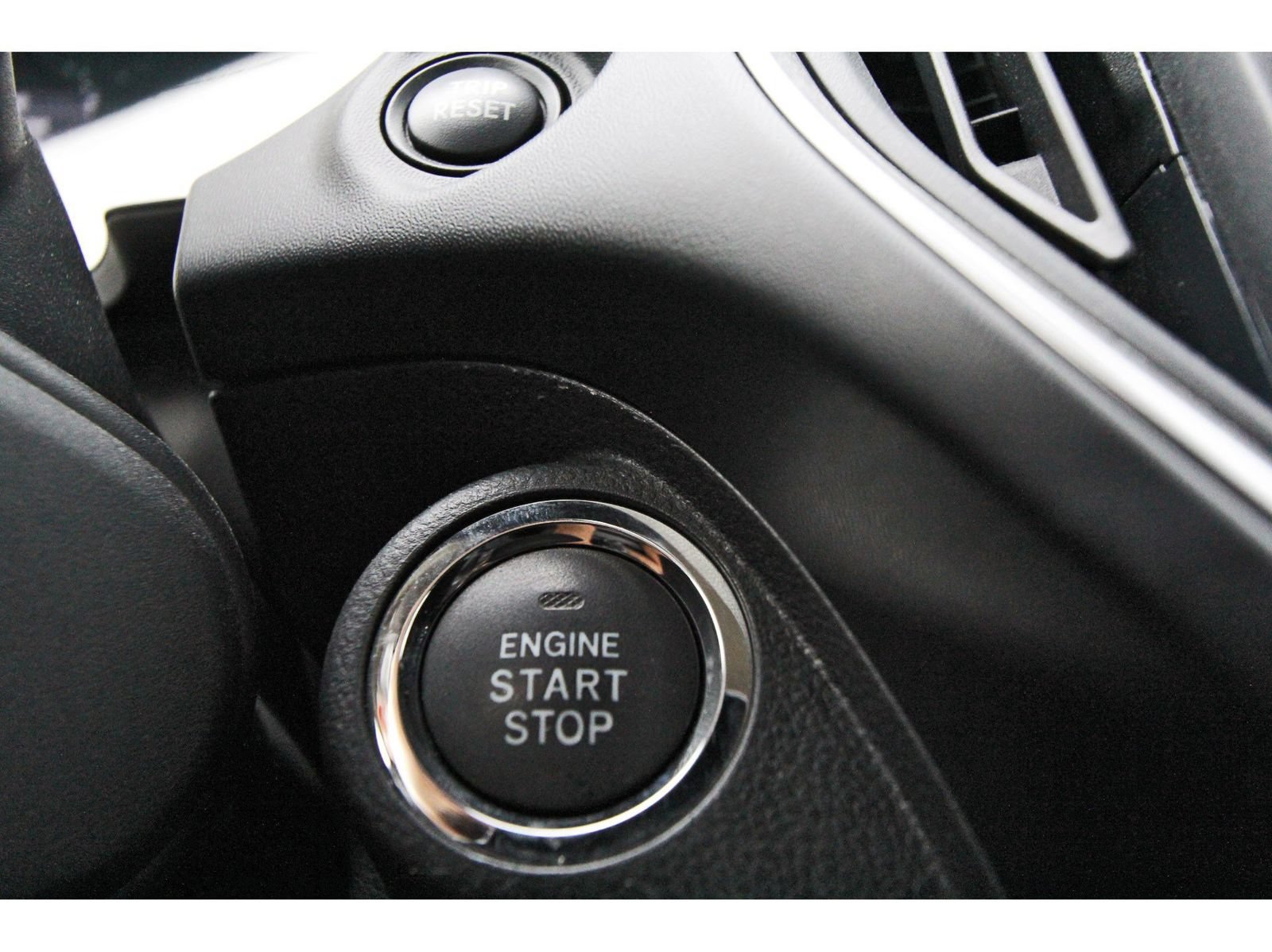 Certified 2024 Subaru Impreza 2.0i Sport AWD/4WD image 19