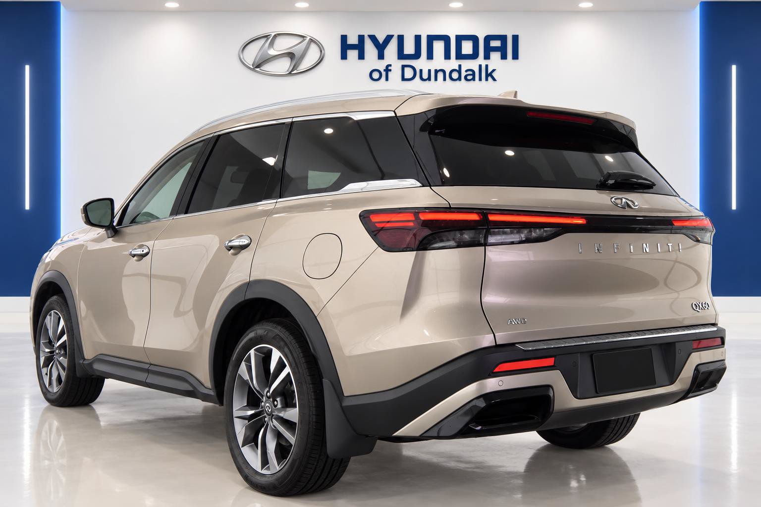 Used 2023 INFINITI QX60 Luxe w/ Cargo Package AWD/4WD image 2