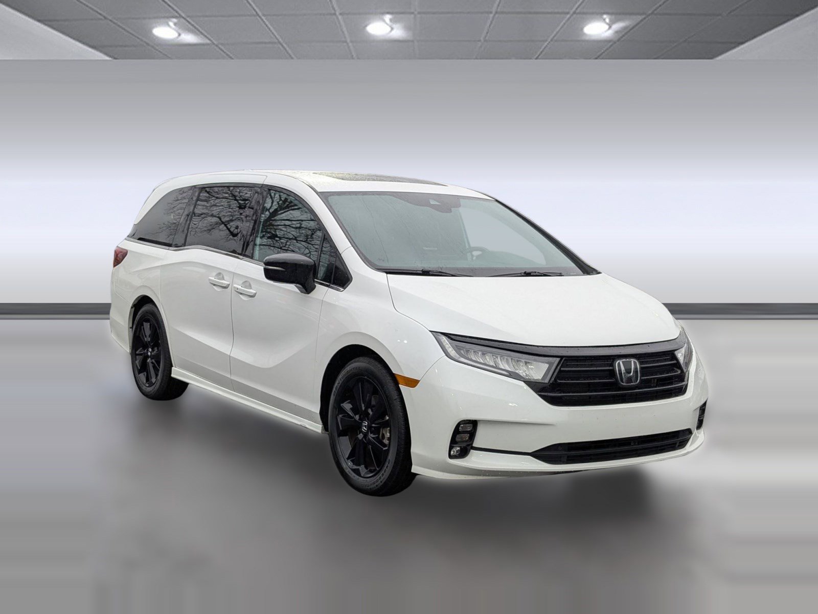 Used 2024 Honda Odyssey Sport image 6