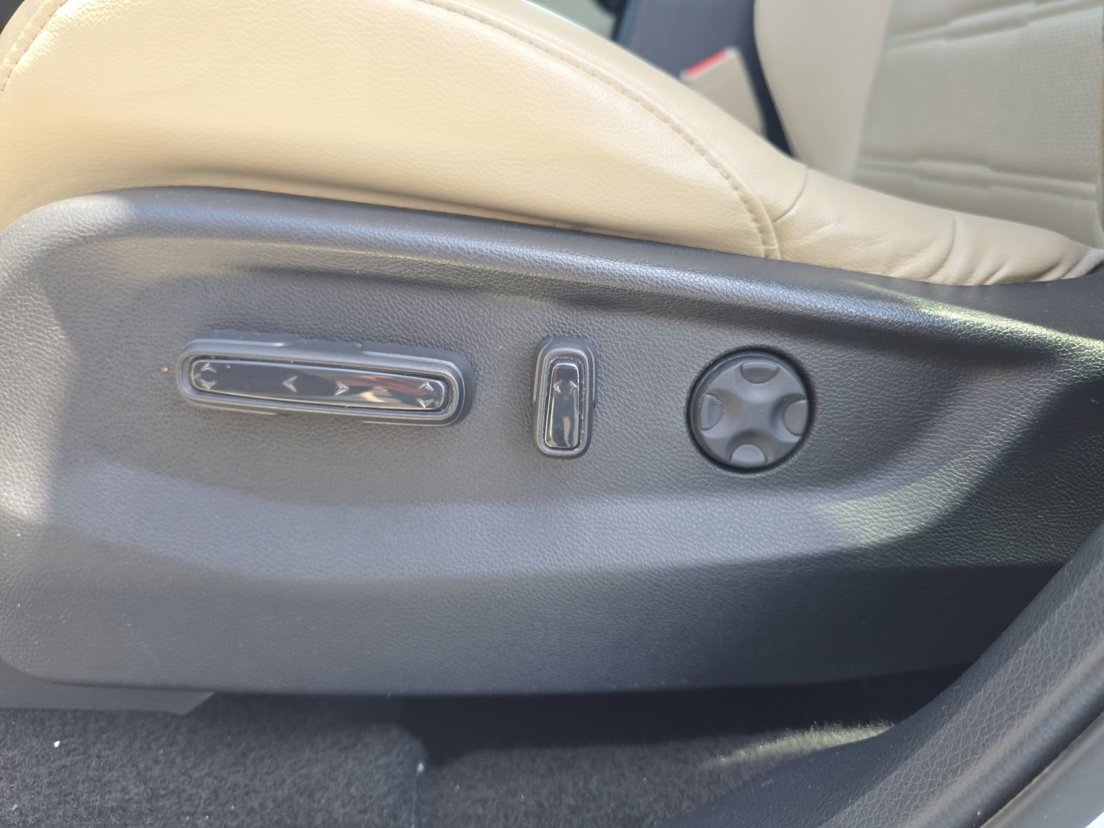 Used 2018 Honda CR-V Touring image 15