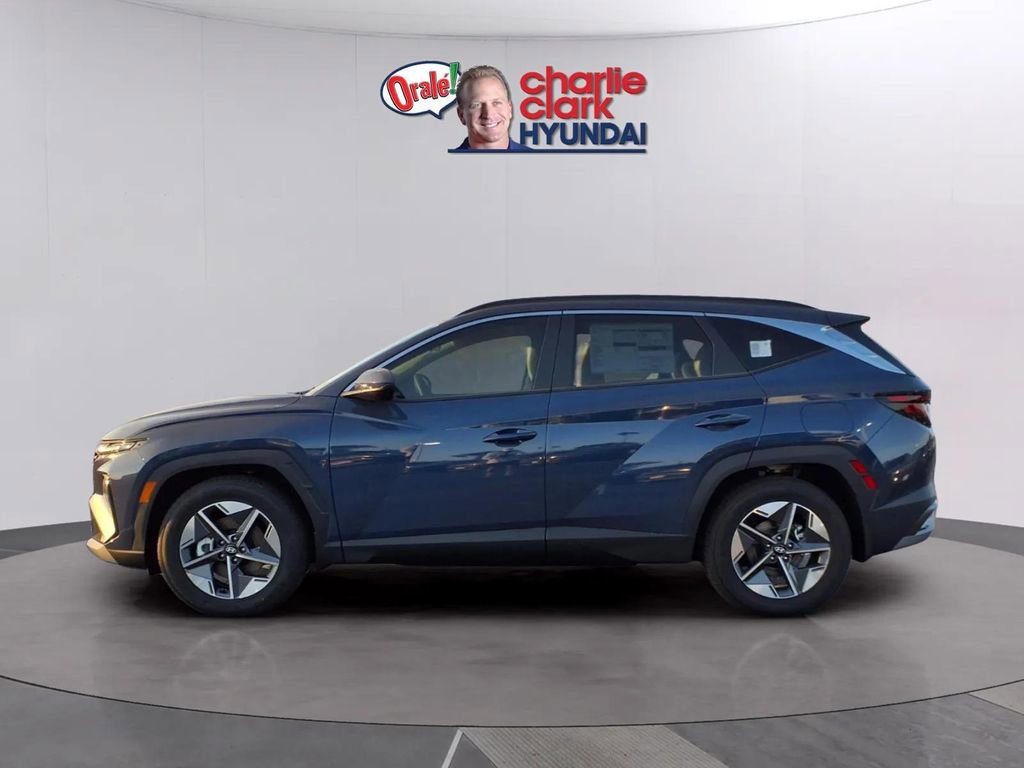 New 2026 Hyundai Tucson SEL image 2