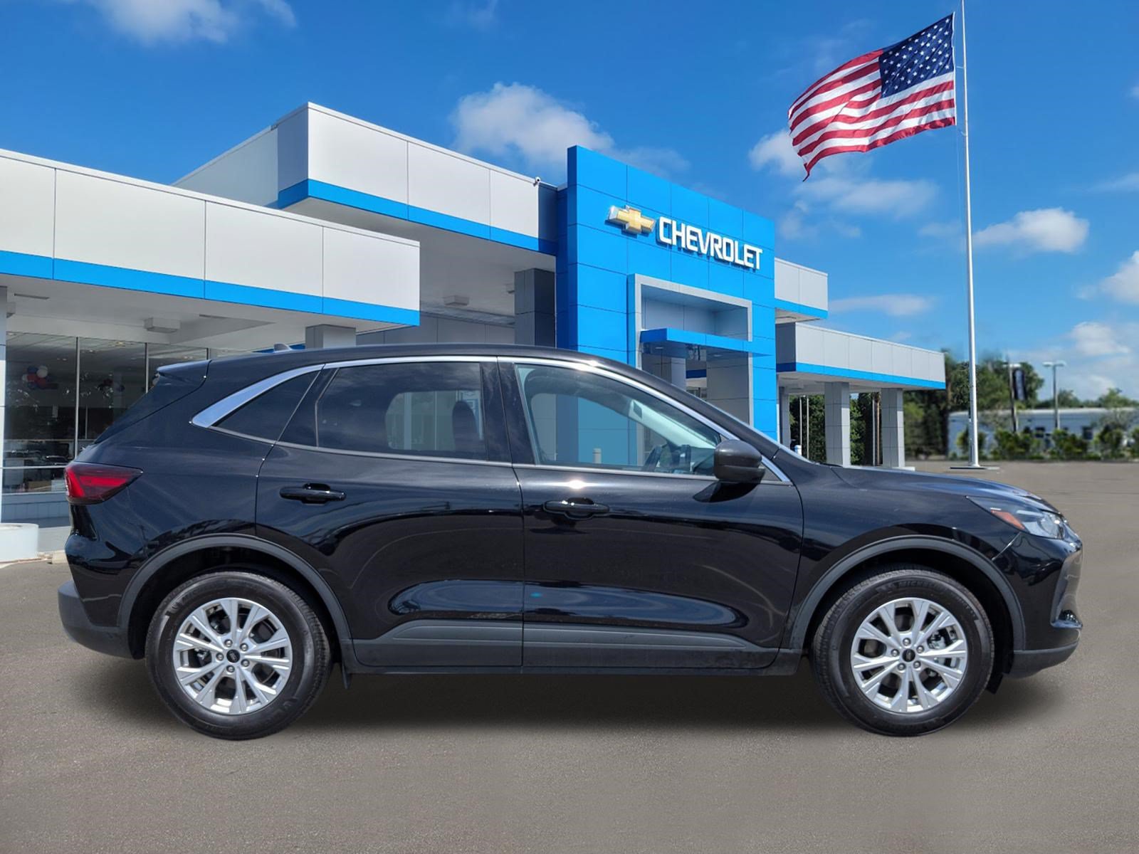 Used 2024 Ford Escape Active FWD image 3