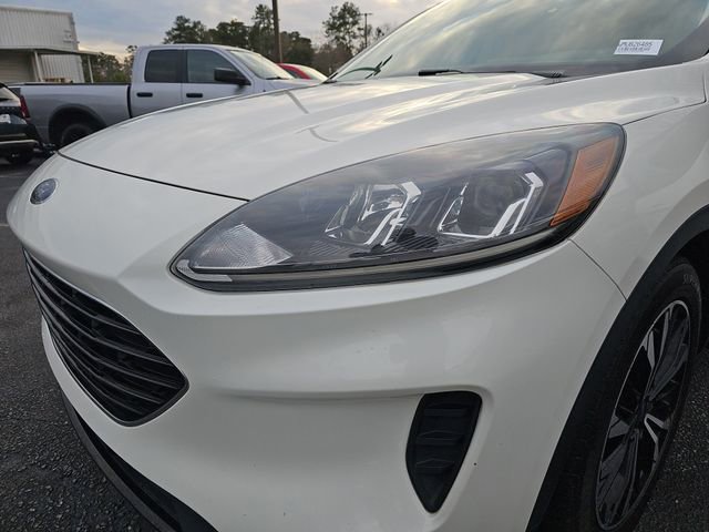 Used 2021 Ford Escape SE w/ SE Sport Appearance Package image 30