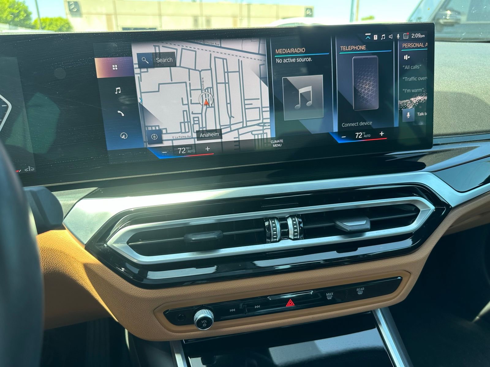 Used 2024 BMW 330i Sedan w/ Convenience Package RWD image 4