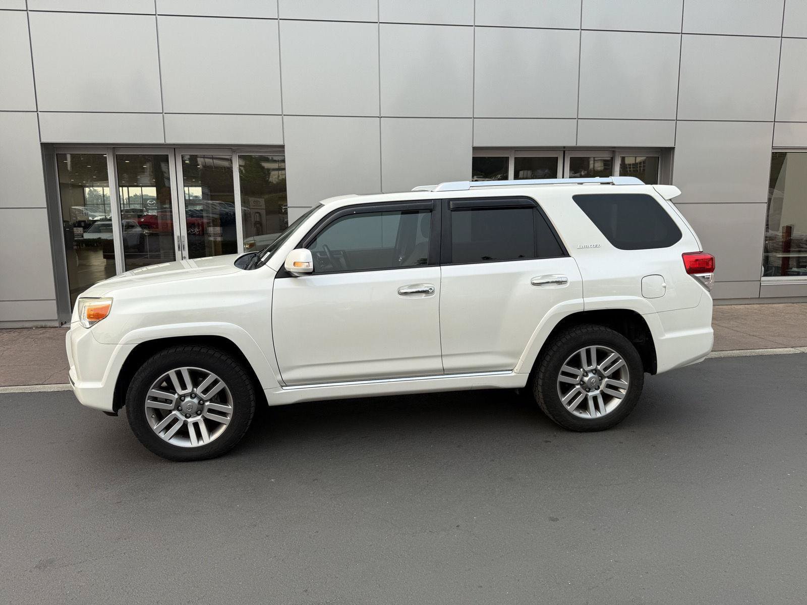 Used 2010 Toyota 4Runner Limited AWD/4WD image 2