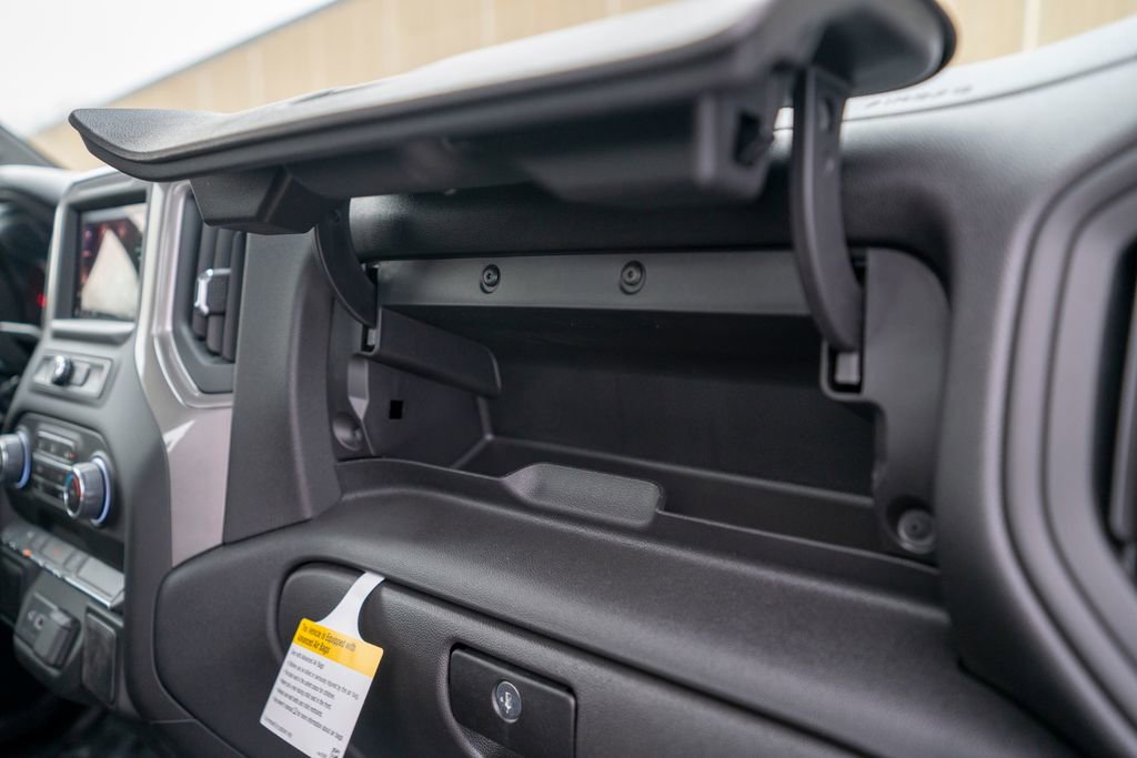 New 2026 Chevrolet Silverado 1500 W/T image 32