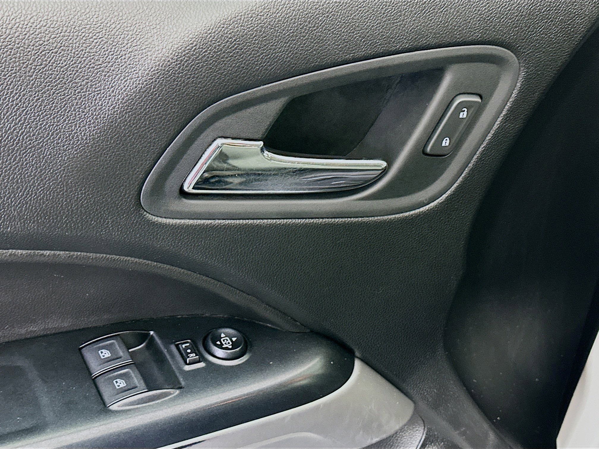 Used 2021 Chevrolet Colorado LT w/ Fleet Safety Package image 15