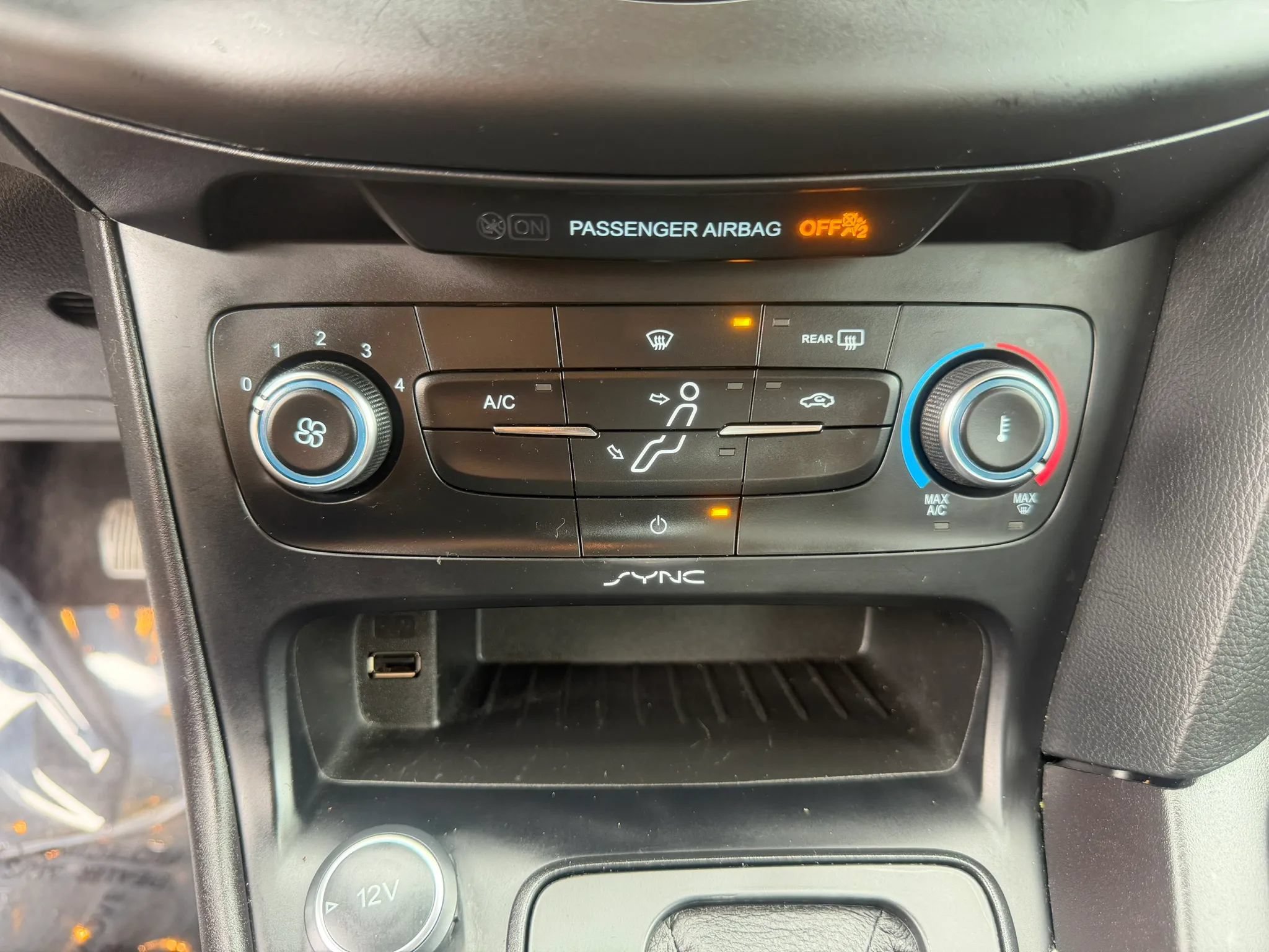 Used 2017 Ford Focus SE FWD image 23