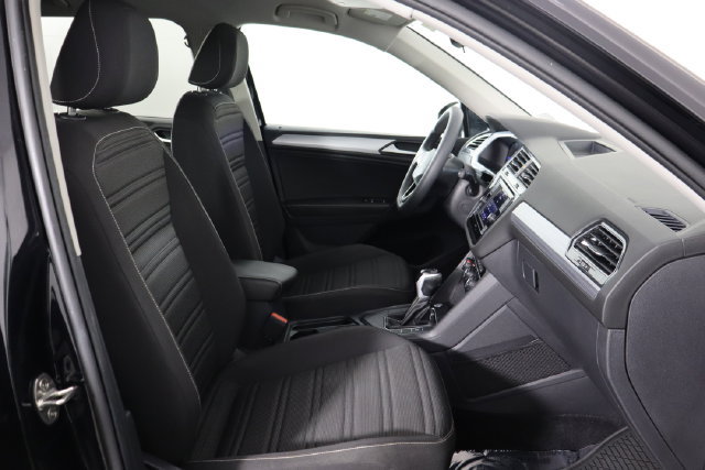 Used 2023 Volkswagen Tiguan S FWD image 18