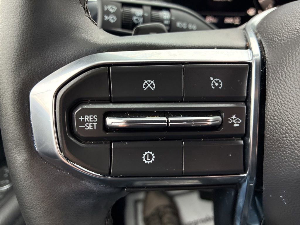 Used 2025 GMC Yukon Denali image 22