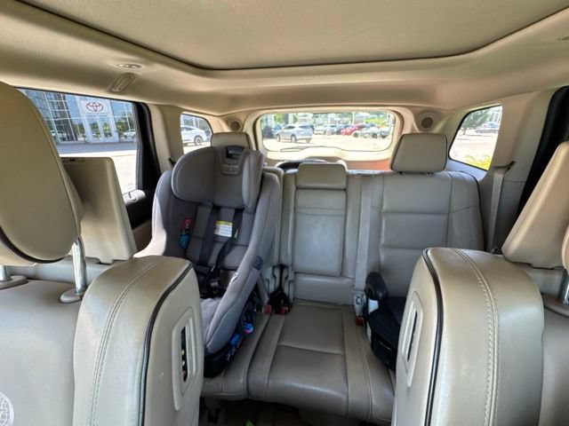 Used 2017 Jeep Grand Cherokee Overland AWD/4WD image 14