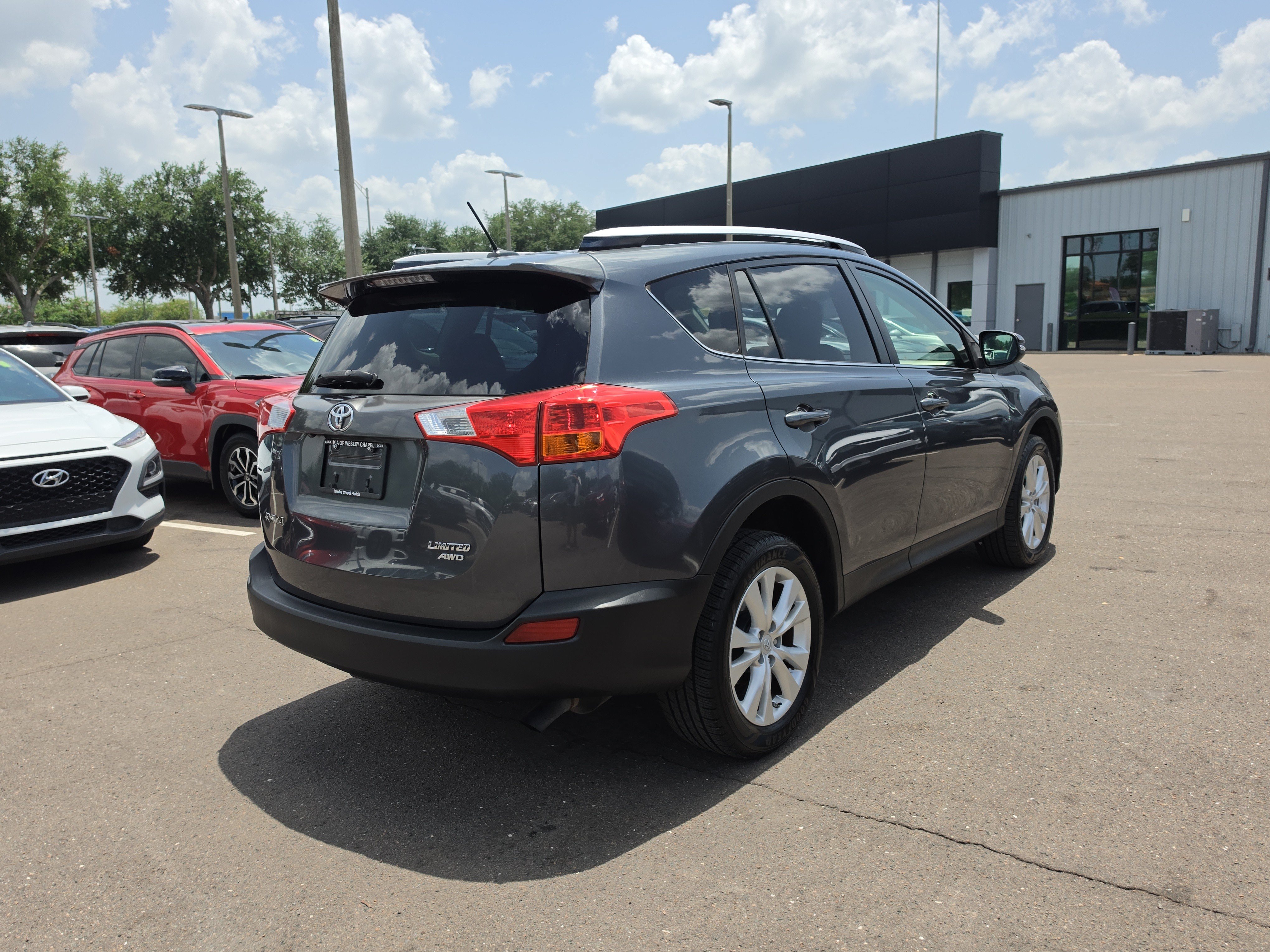 Used 2015 Toyota RAV4 Limited AWD/4WD image 8