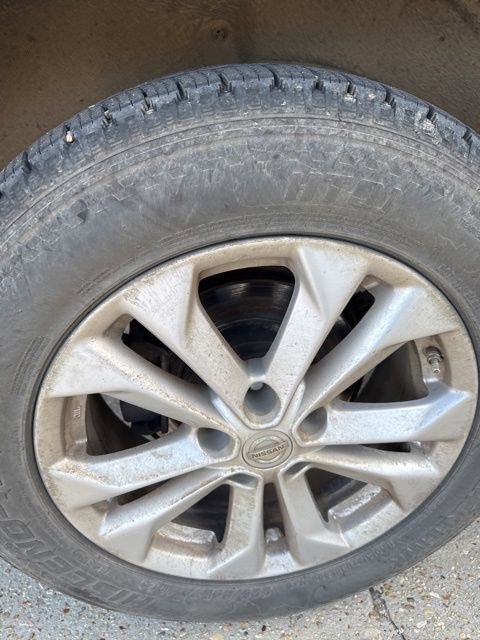 Used 2014 Nissan Rogue SV w/ SV Premium Package image 30