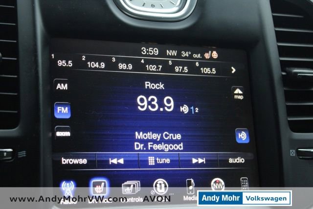 Used 2016 Chrysler 300 C image 36