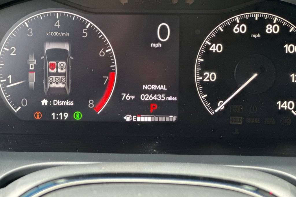 Certified 2025 Honda HR-V Sport image 32