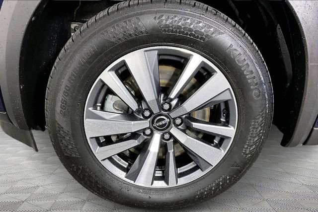 Used 2025 Nissan Pathfinder SL image 31