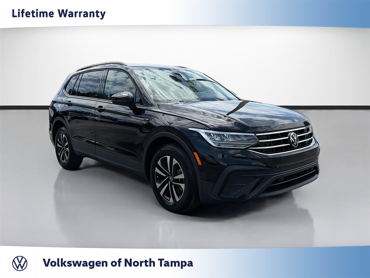 Used 2023 Volkswagen Tiguan S FWD image 1