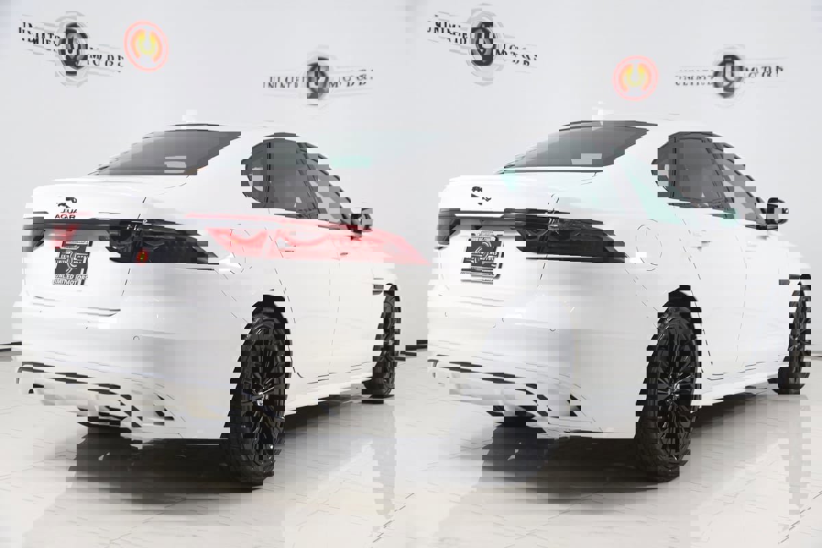 Used 2024 Jaguar XF R-Dynamic SE image 3