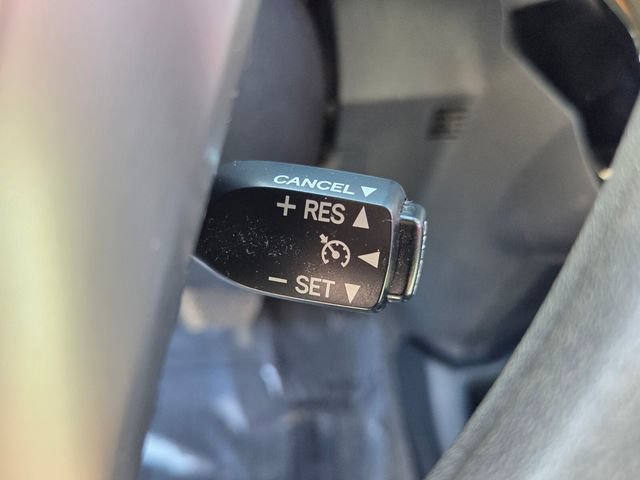 Used 2017 Toyota Prius C Three FWD image 29