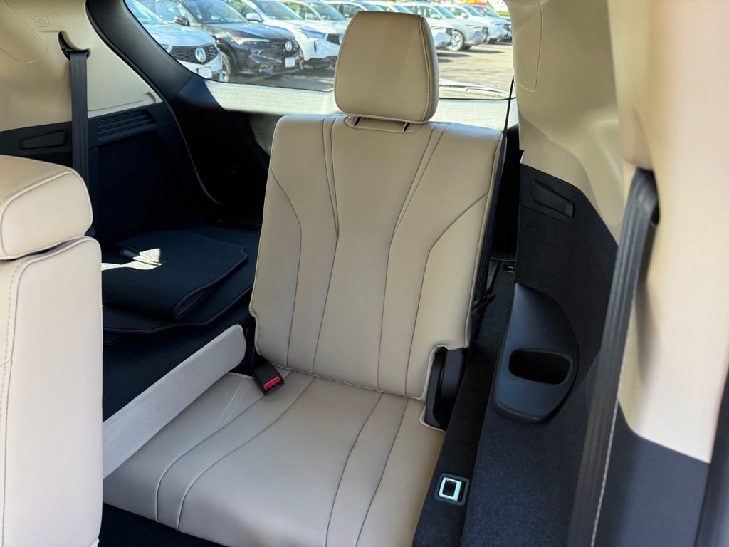 Certified 2026 Acura MDX SH-AWD image 17