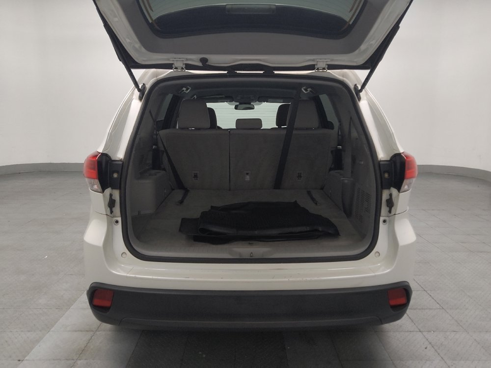 Used 2019 Toyota Highlander LE image 29