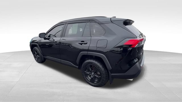 Used 2019 Toyota RAV4 XLE w/ Convenience Package AWD/4WD image 4