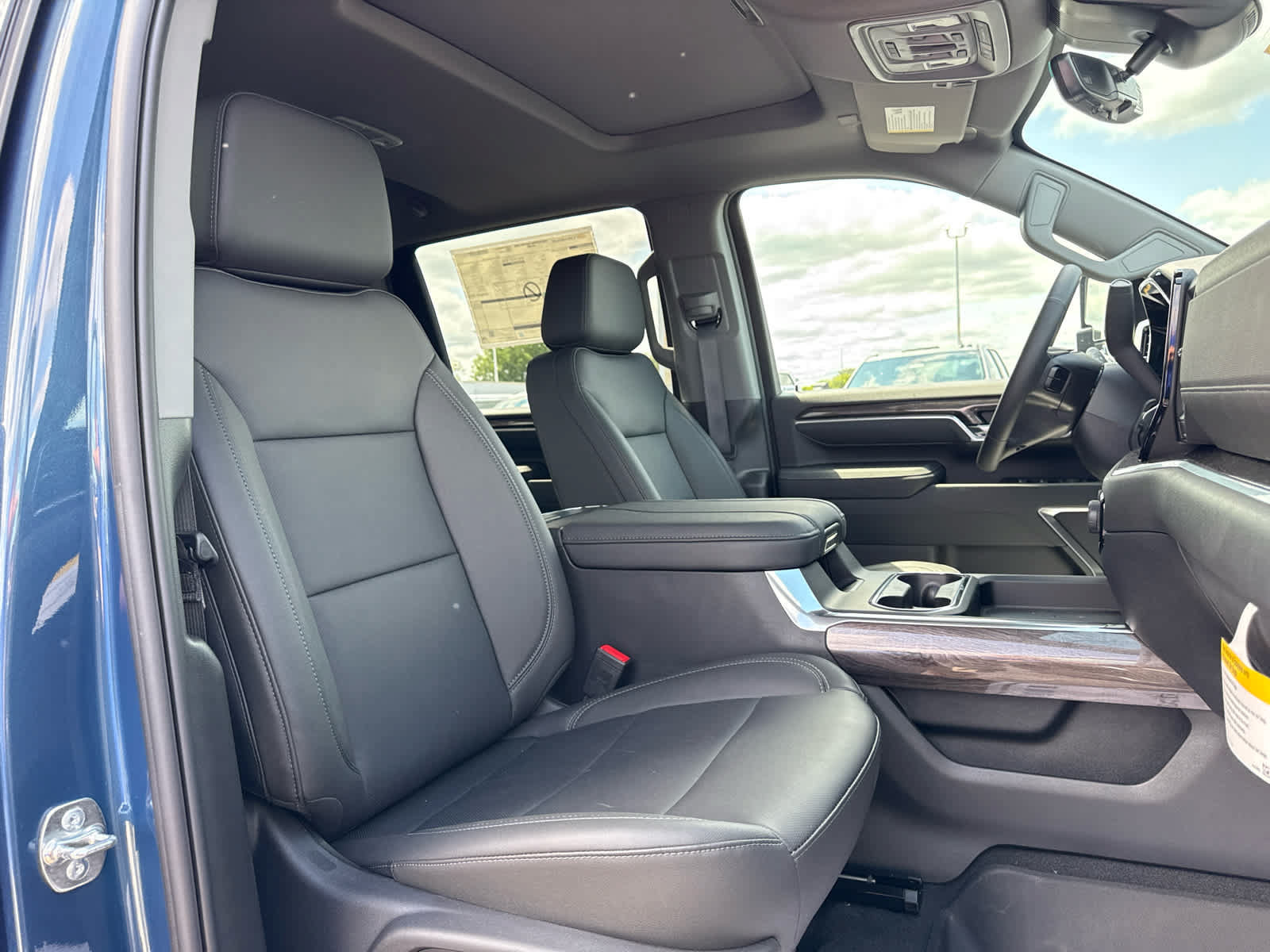 New 2026 Chevrolet Silverado 3500 LTZ w/ LTZ Plus Package AWD/4WD image 24