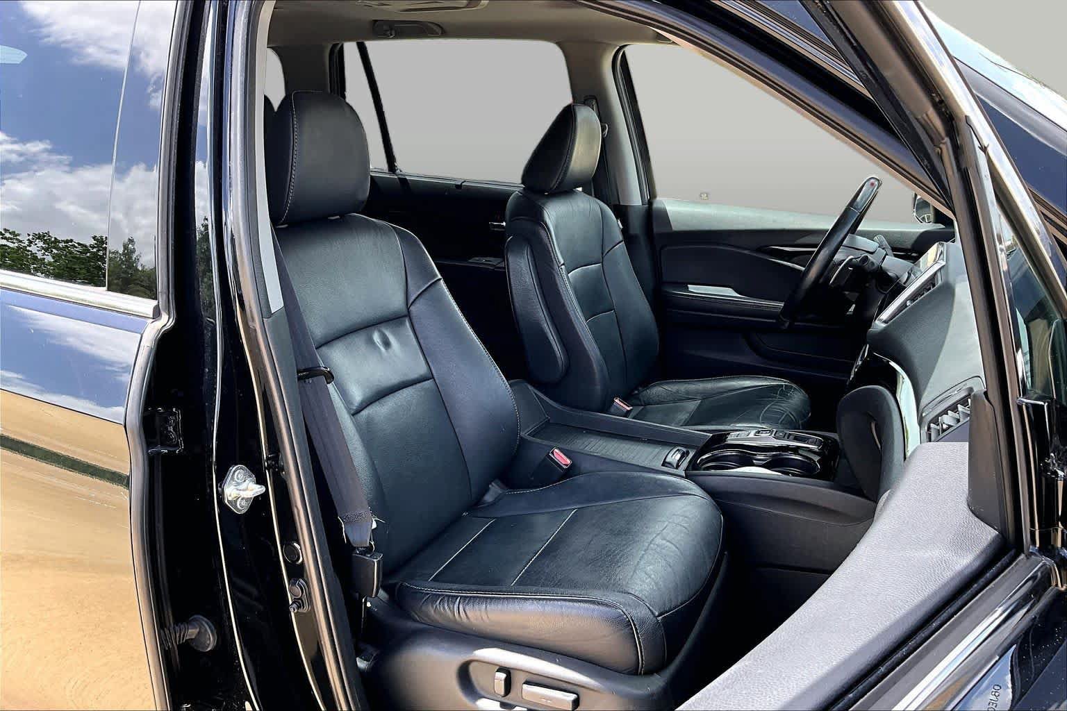 Used 2018 Honda Pilot Touring image 9