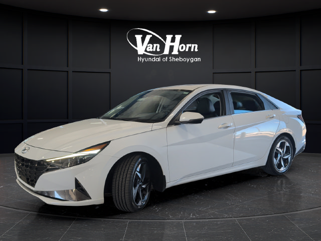 Used 2022 Hyundai Elantra Limited FWD image 3