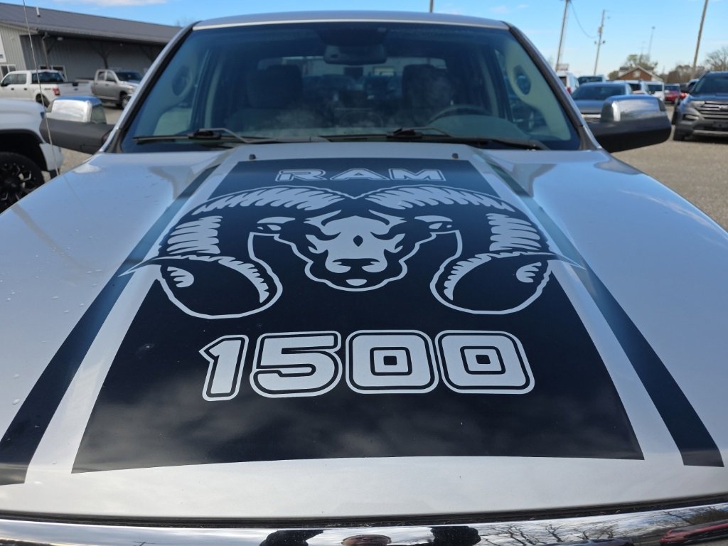 Used 2018 RAM 1500 ST w/ SXT Appearance Group image 9