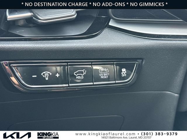 Used 2025 Kia Niro FWD image 12