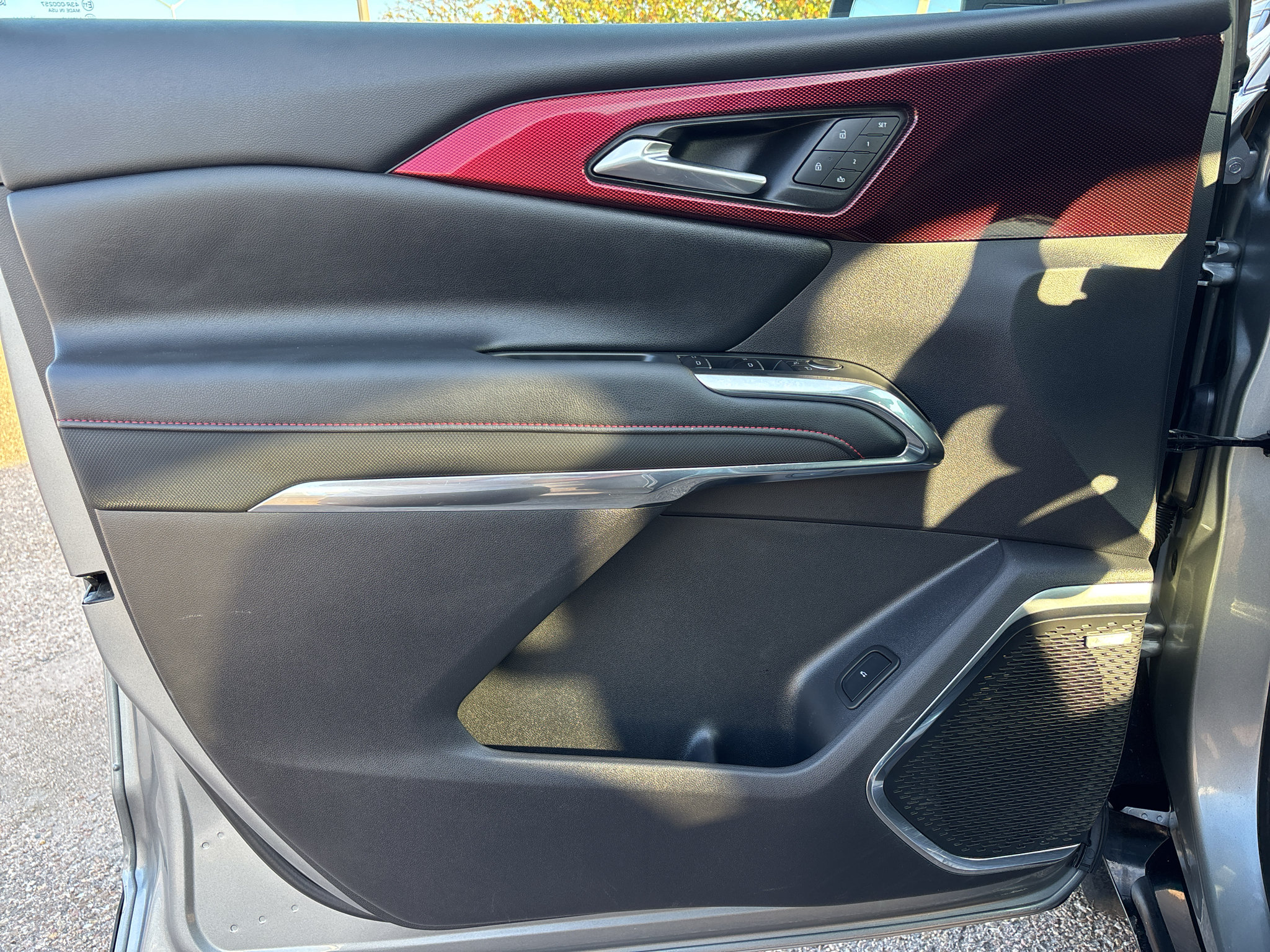 Used 2026 Chevrolet Traverse RS w/ LPO, Floor Liner Package FWD image 16