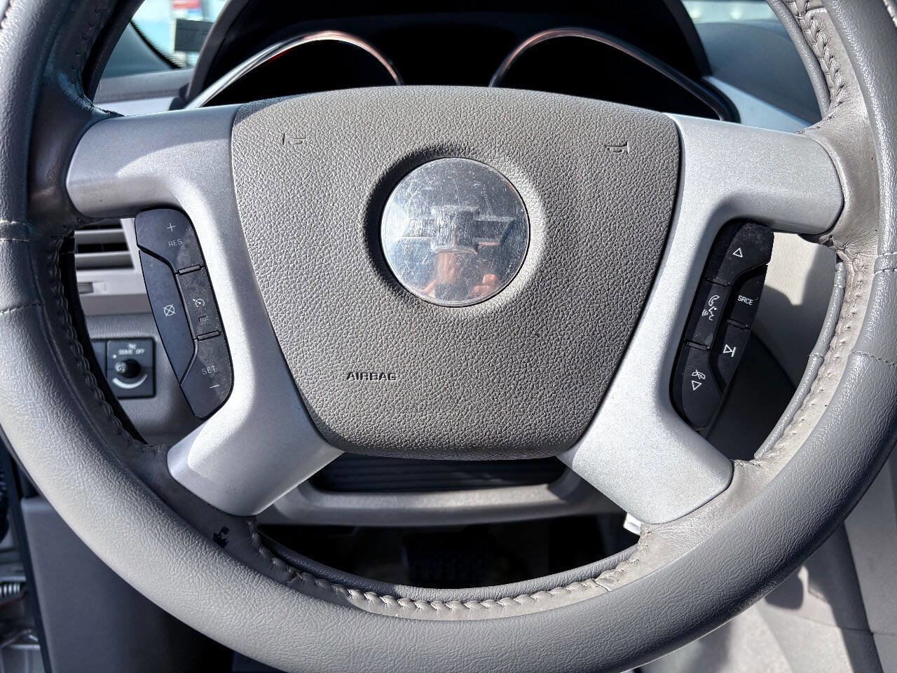 Used 2011 Chevrolet Traverse LS image 16