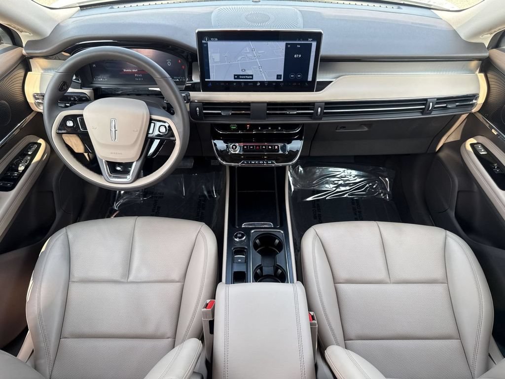 Certified 2024 Lincoln Corsair AWD w/ Equipment Group 101A image 28