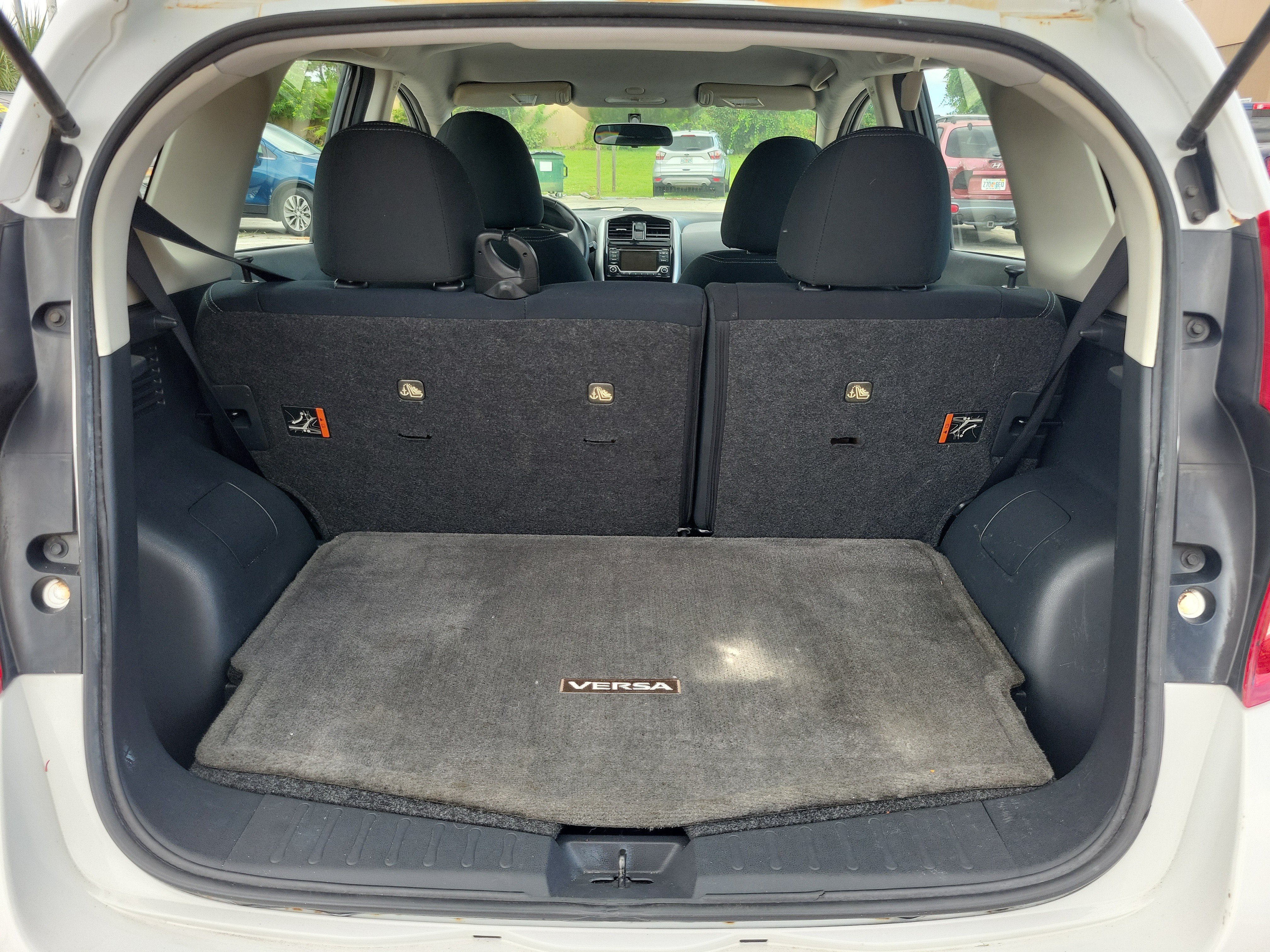 Used 2016 Nissan Versa Note SV FWD image 8