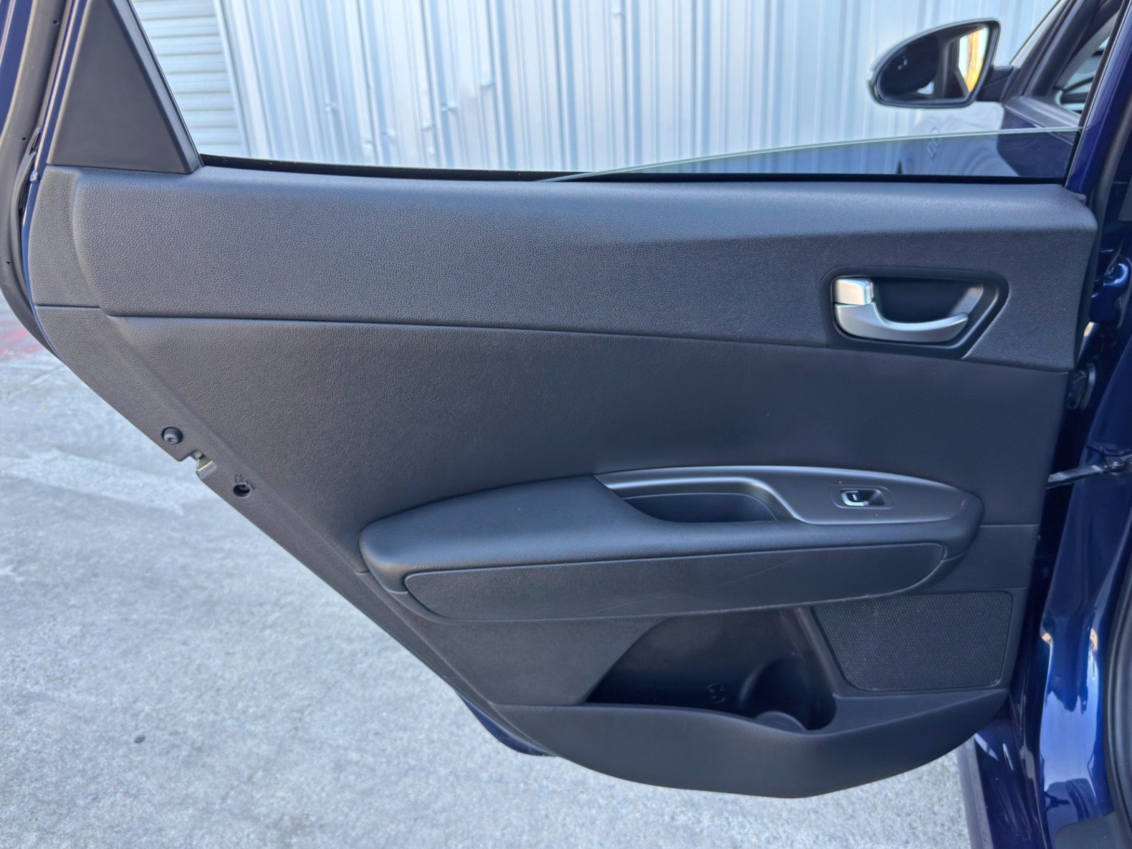 Used 2020 Kia Optima LX image 32